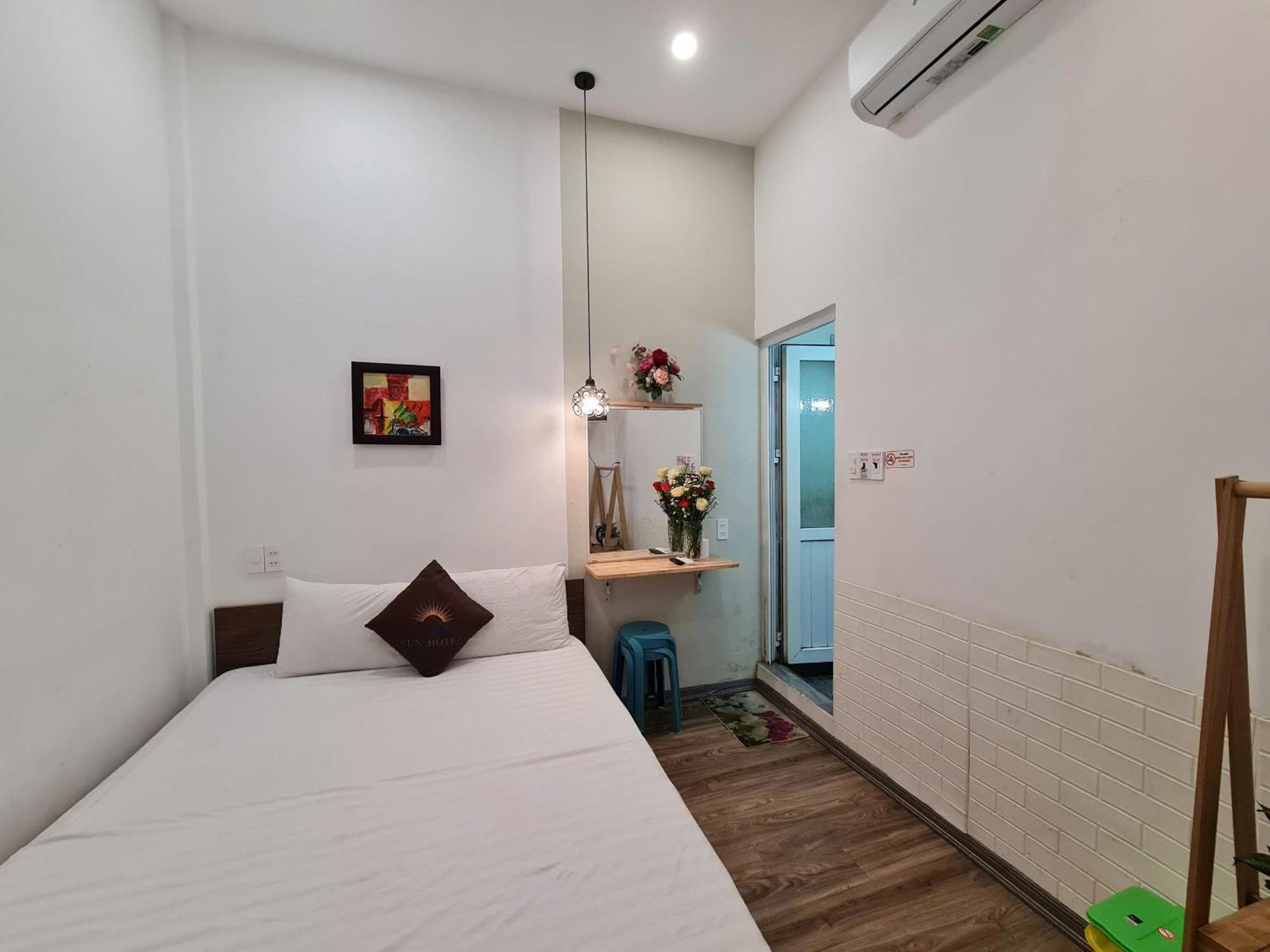 Sun Hotel Hué Extérieur photo